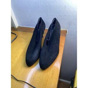 Blokecore gorpcore nostalgia earthy artisanal Stuart Weitzman Women's Heels